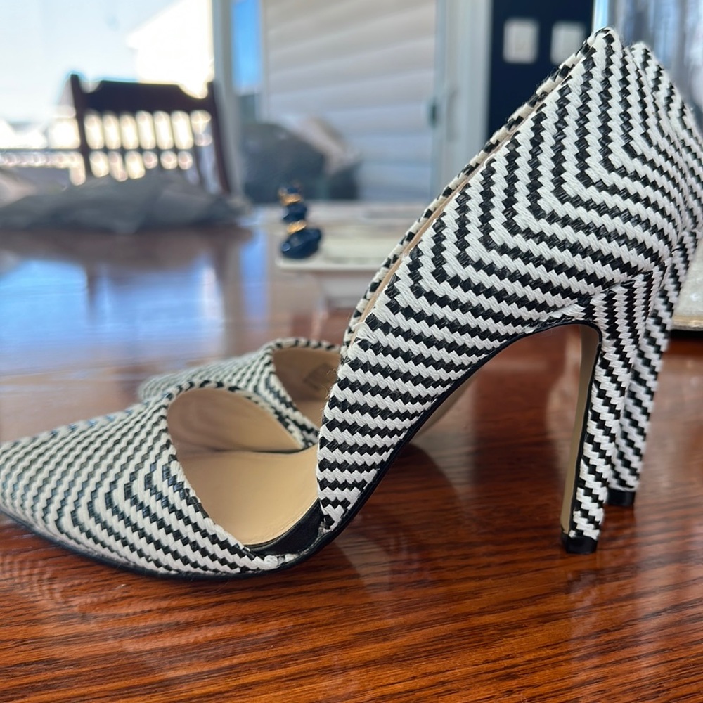 Black and white heels, banana republic,